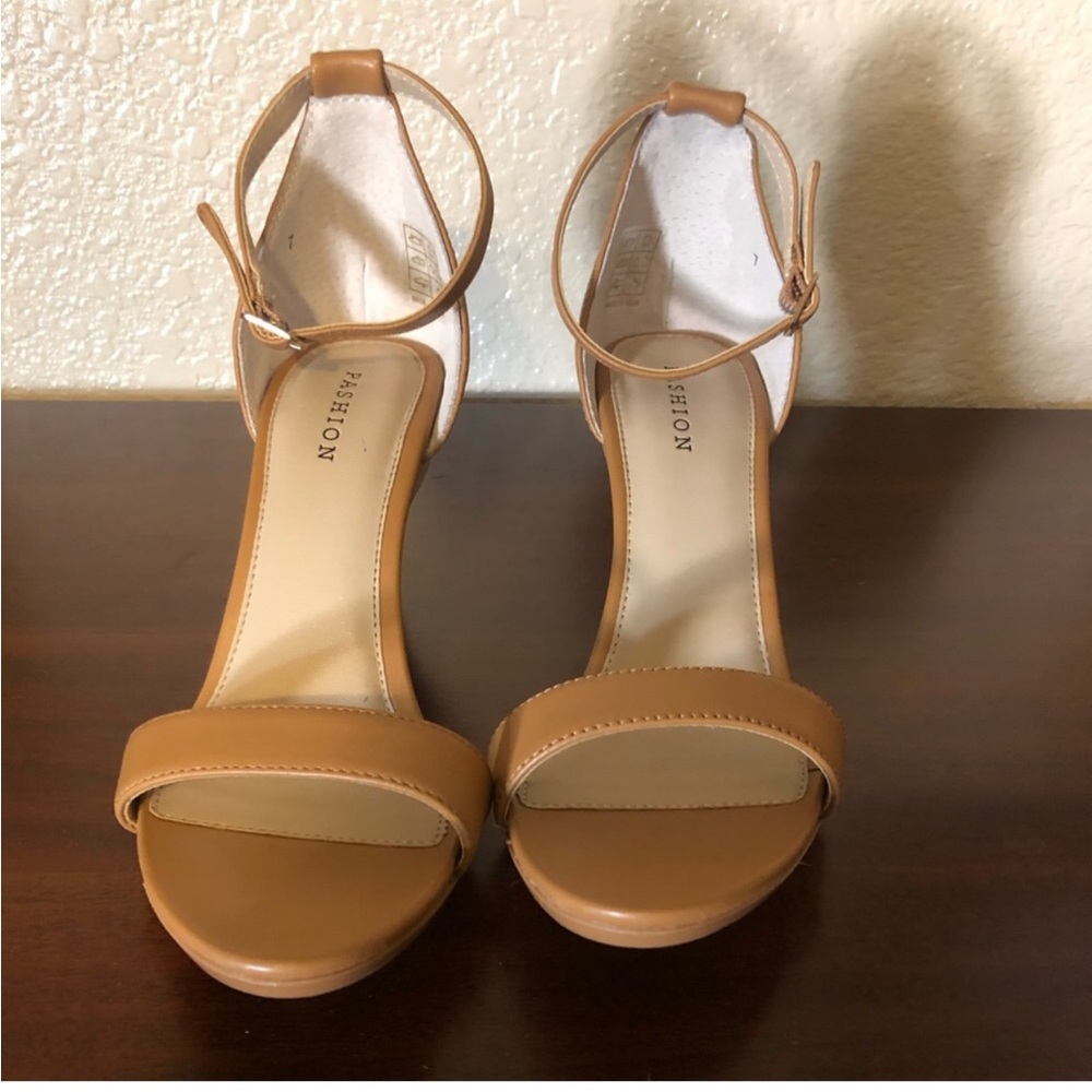 Pashion Convertible Heel to Flat